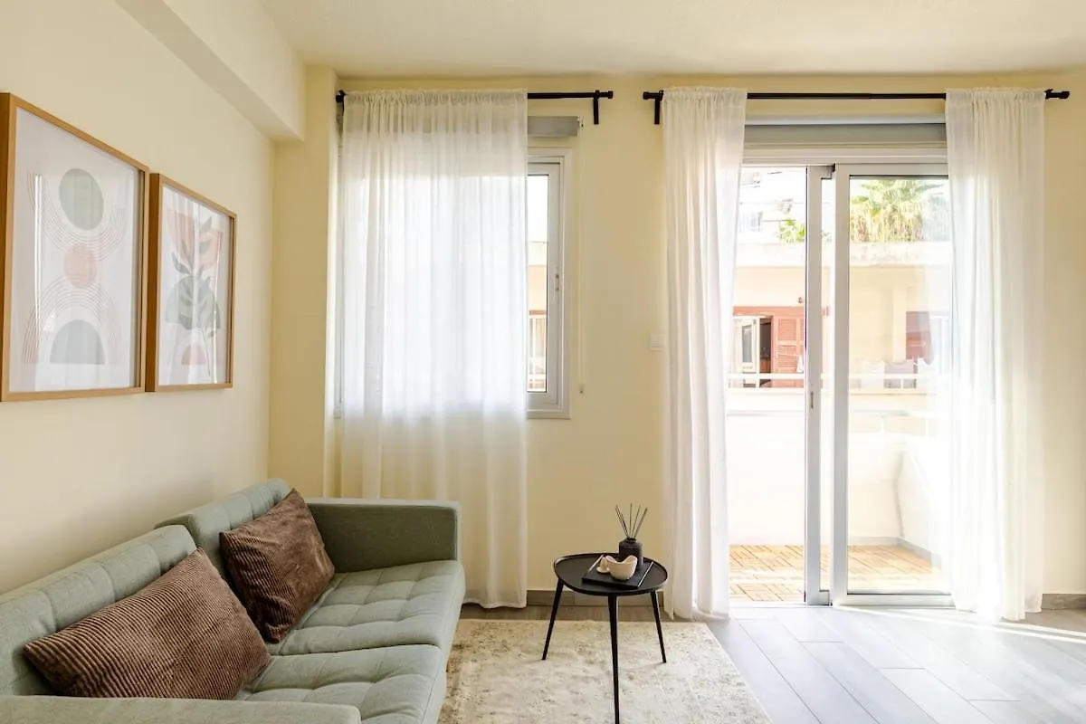Stylish Apt In Finikoudes 300M From The Beach Larnaca 0*,